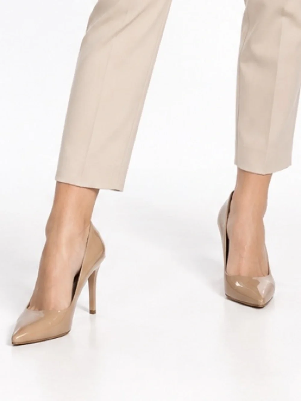 Michael Kors Nude Patent Leather Pointed Toe Heels Pumps Women's Size 8.5M
